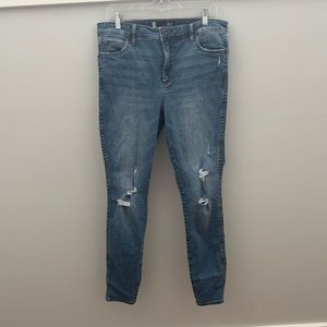 Kut from the Cloth High Rise Fab Ab Skinny Jeans. Size 10
